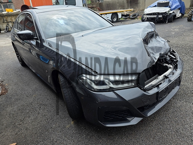 2021 BMW 520i, photograph 1