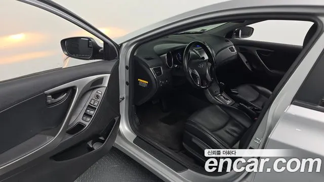 Hyundai AVANTE M16 GDI Avenue — photo 1 of 30