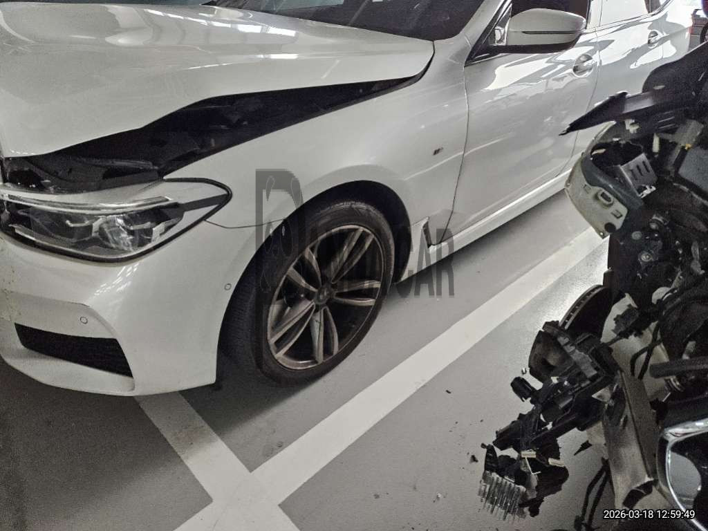 2020 BMW 630i xDrive M Sport Package, photograph 2