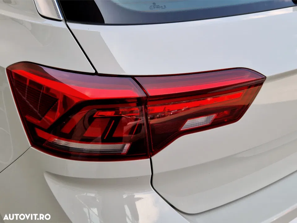 2022 Volkswagen T-Roc 2.0 TSI 4Mot DSG Style, photograph 10