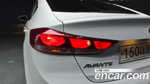 2017 Hyundai AVANTE 1.6 GDI Smart, photograph 8