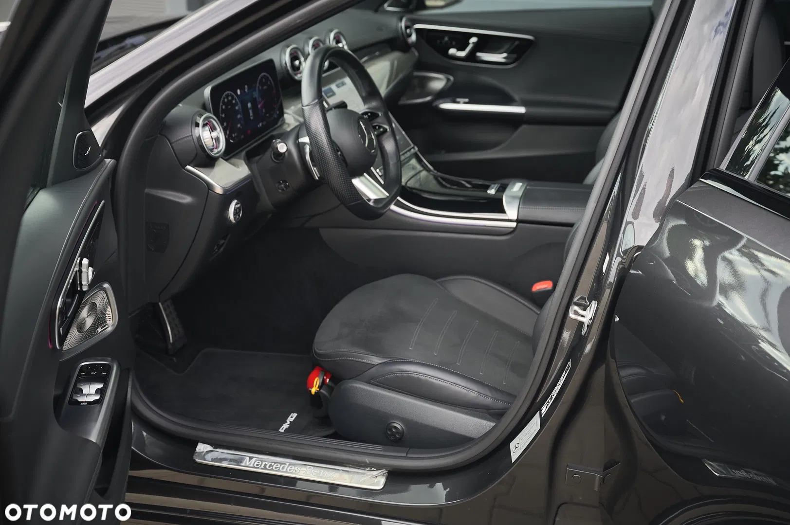 2021 Mercedes-Benz Klasa C 220 d mHEV AMG, photograph 5