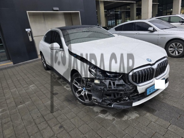 2024 BMW i5 eDrive40, photograph 4