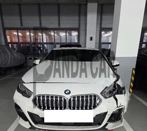 2021 BMW 220i Gran Coupe, photograph 1