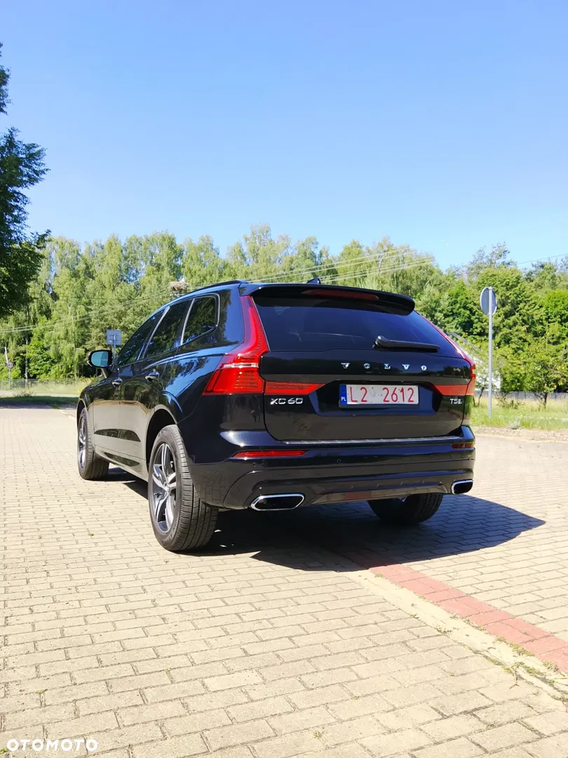 2019 Volvo XC 60 T5 AWD R-Design, photograph 6