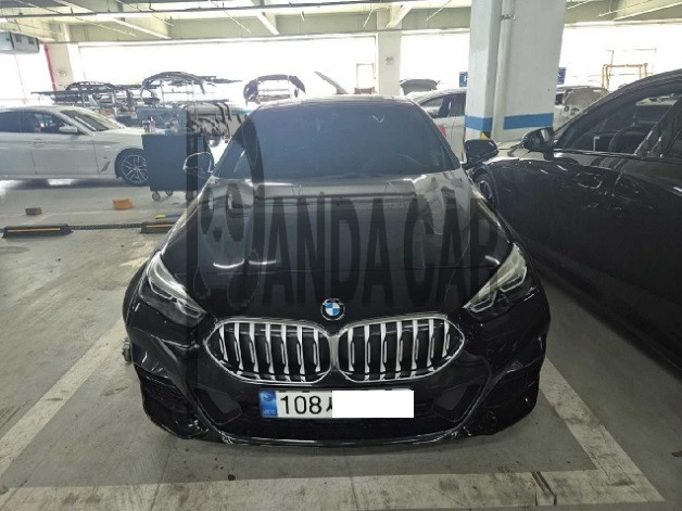 2023 BMW 220i Gran Coupe, photograph 1