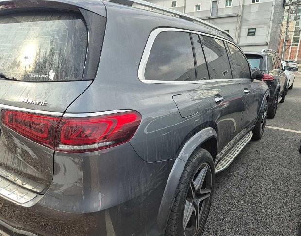 2022 Mercedes-Benz GLS400 d 4MATIC, photograph 3