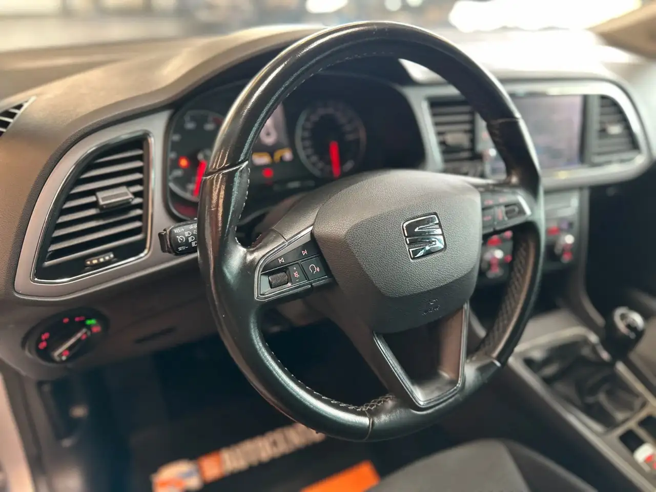 2018 SEAT Leon *TAMPO*NAV*CARPLAY*2-ZONEN*PDC*SitzHZ*, photograph 11