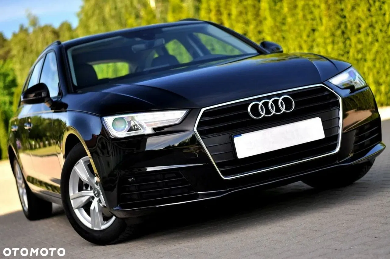 2017 Audi A4 Avant 2.0 TDI Design, photograph 1