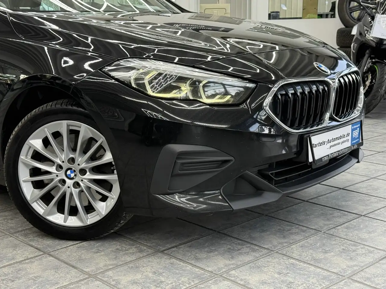 2023 BMW 220 dA Advantage, LED, Navi, DAB, PDC, photograph 2