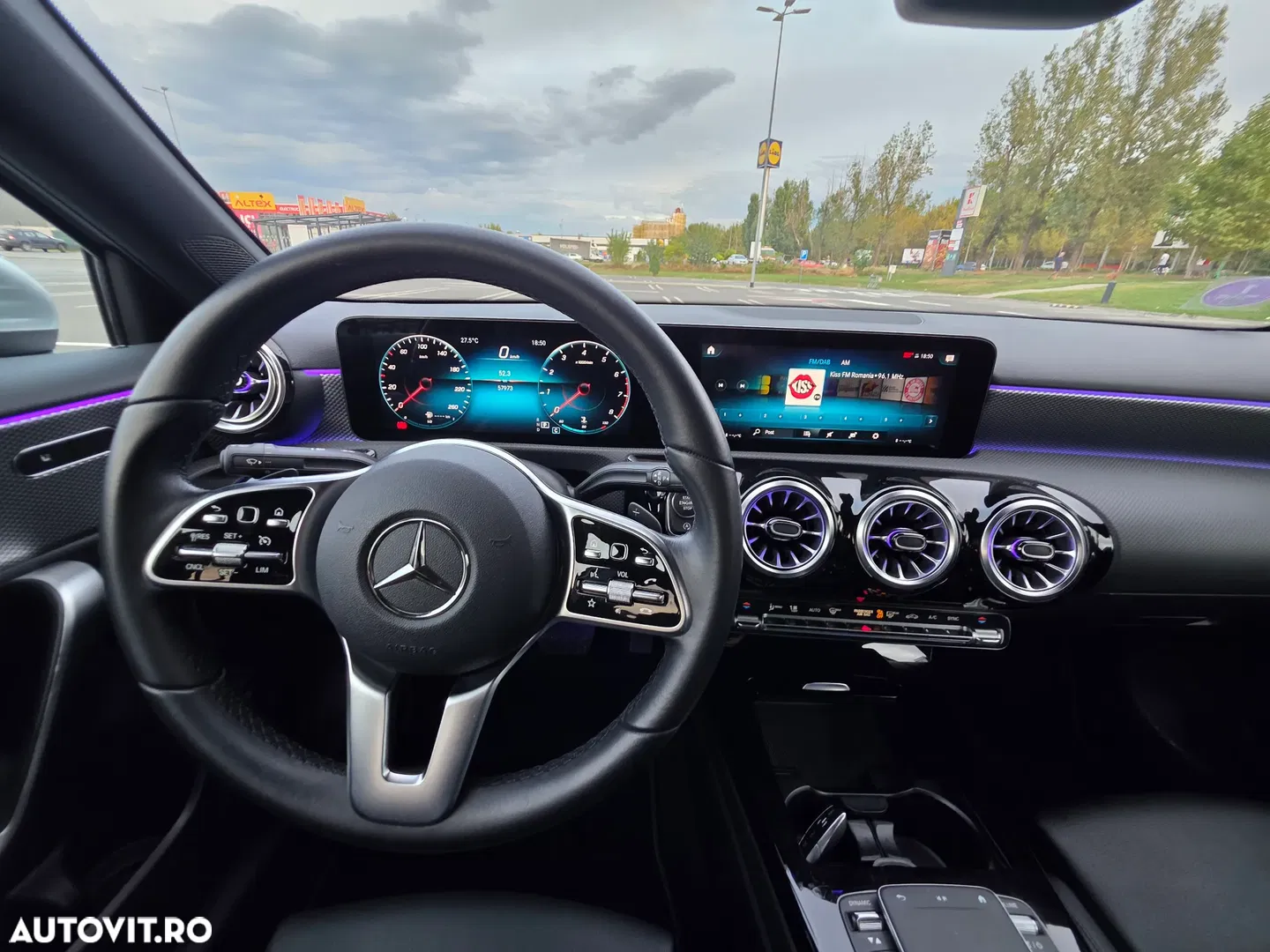 2021 Mercedes-Benz A 180 7G-DCT Edition 2021, photograph 9