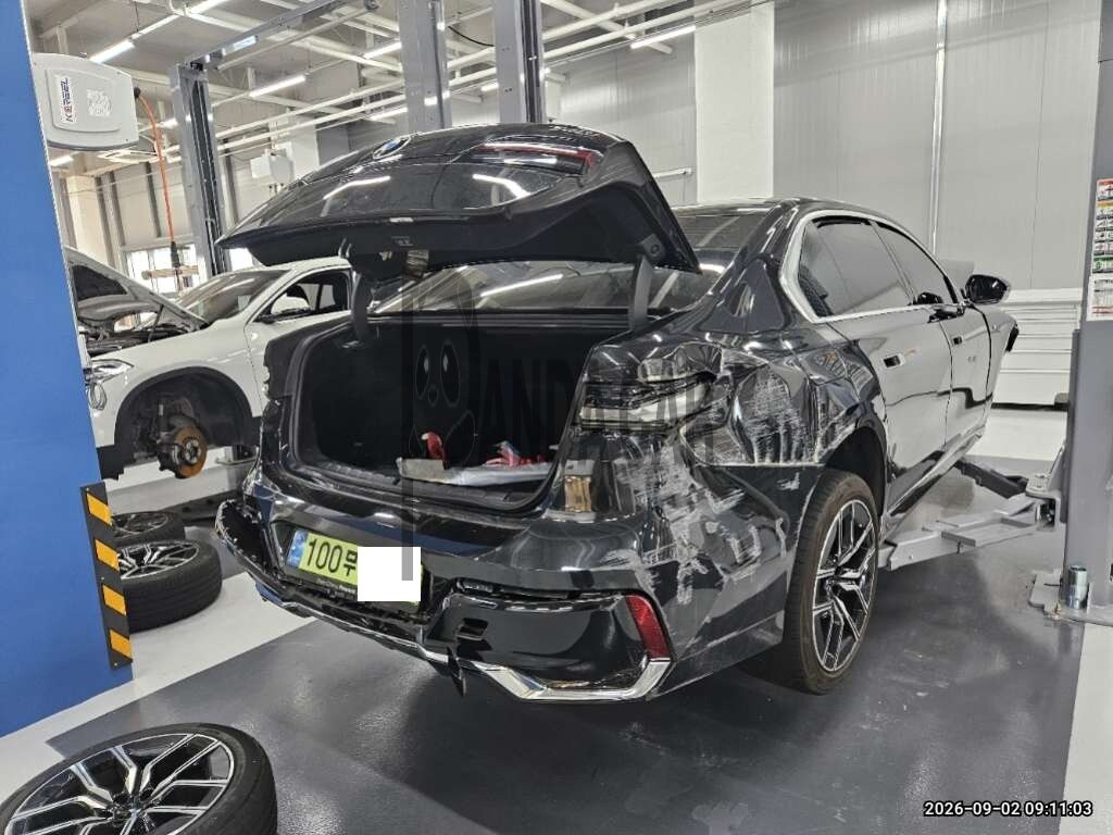 2024 BMW 740i xDrive, photograph 8