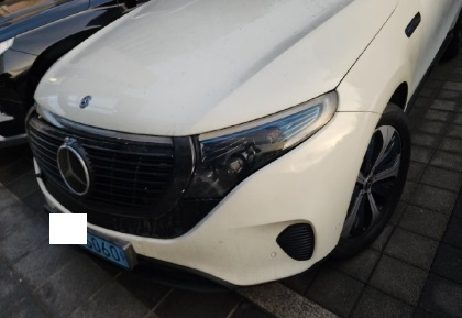 2020 Mercedes-Benz Benz EQC 400 4MATIC, photograph 4