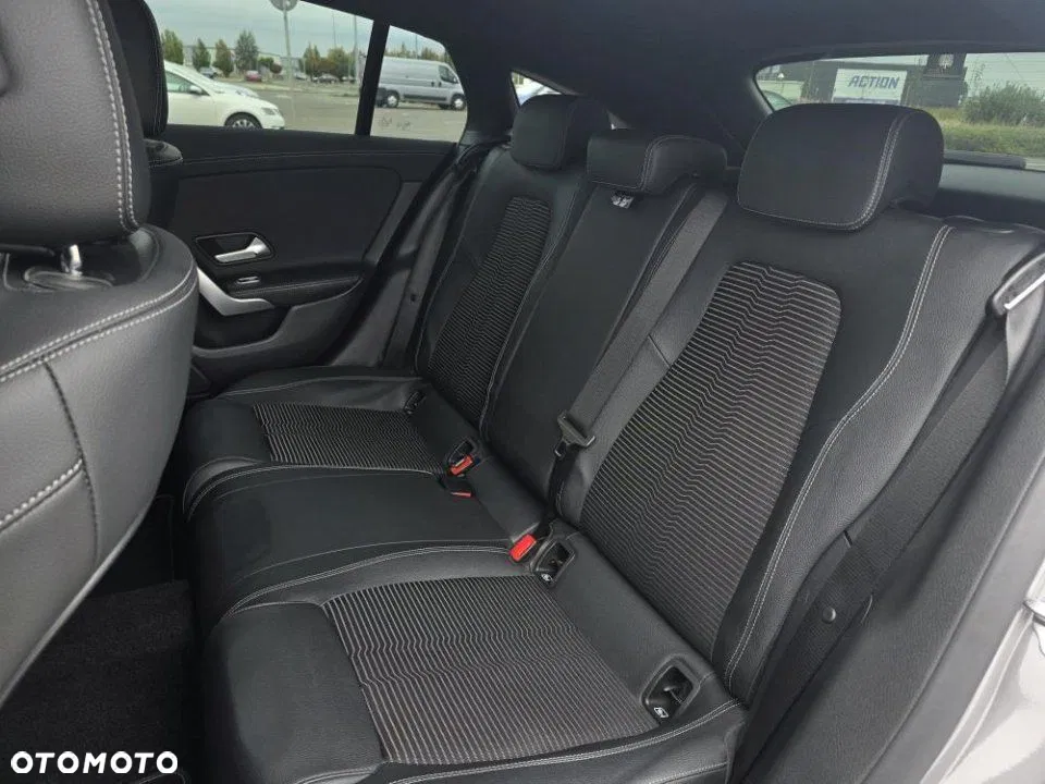 2022 Mercedes-Benz CLA, photograph 12