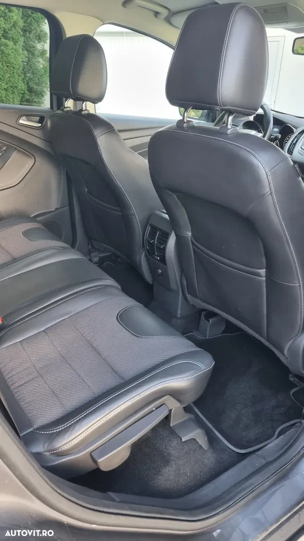 2014 Ford Kuga, photograph 4