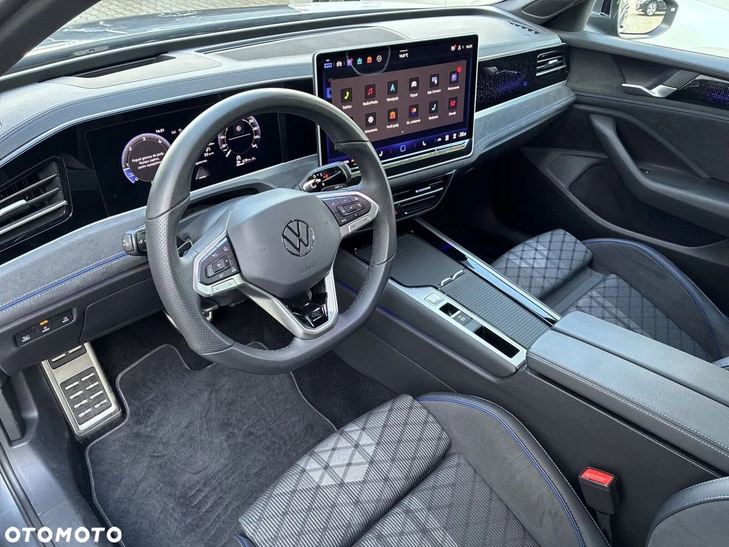 2025 Volkswagen Passat Variant 2.0 TDI SCR R-Line Plus DSG, photograph 10
