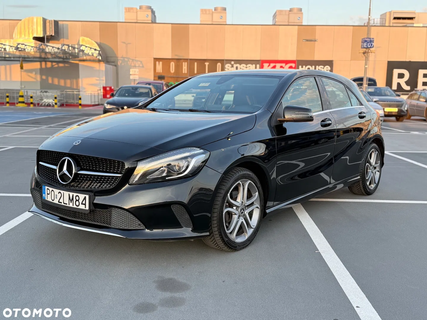 2017 Mercedes-Benz Klasa A, photograph 2