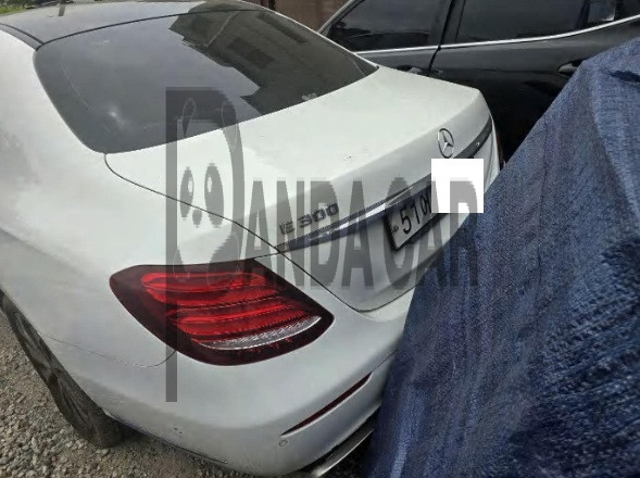 2019 Mercedes-Benz E300, photograph 4