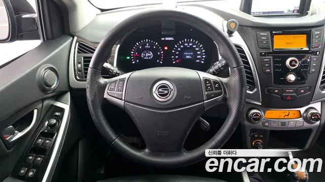 2014 KG_Mobility_Ssangyong KORANDO 2.0 CVT 4WD, photograph 9