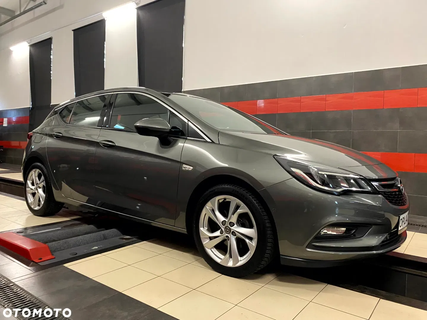 2017 Opel Astra 1.4 T Elite, photograph 6