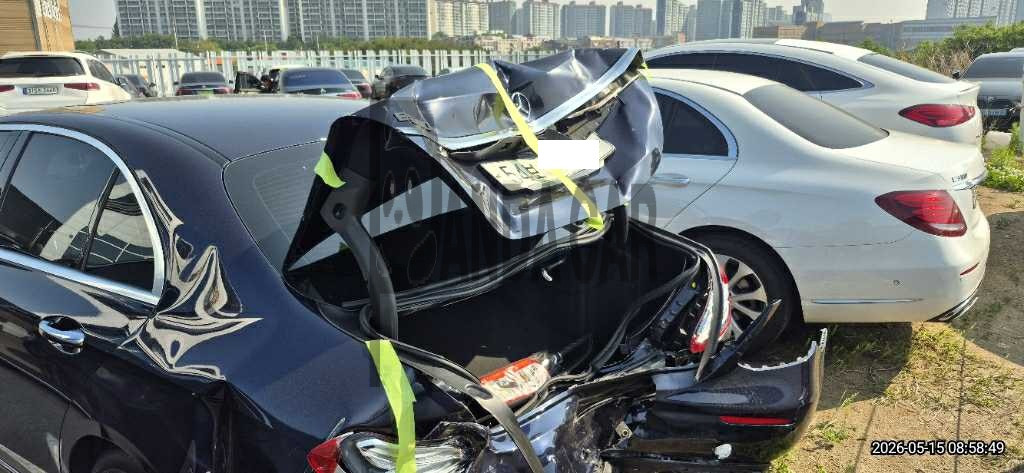 2019 Mercedes-Benz E300, photograph 7
