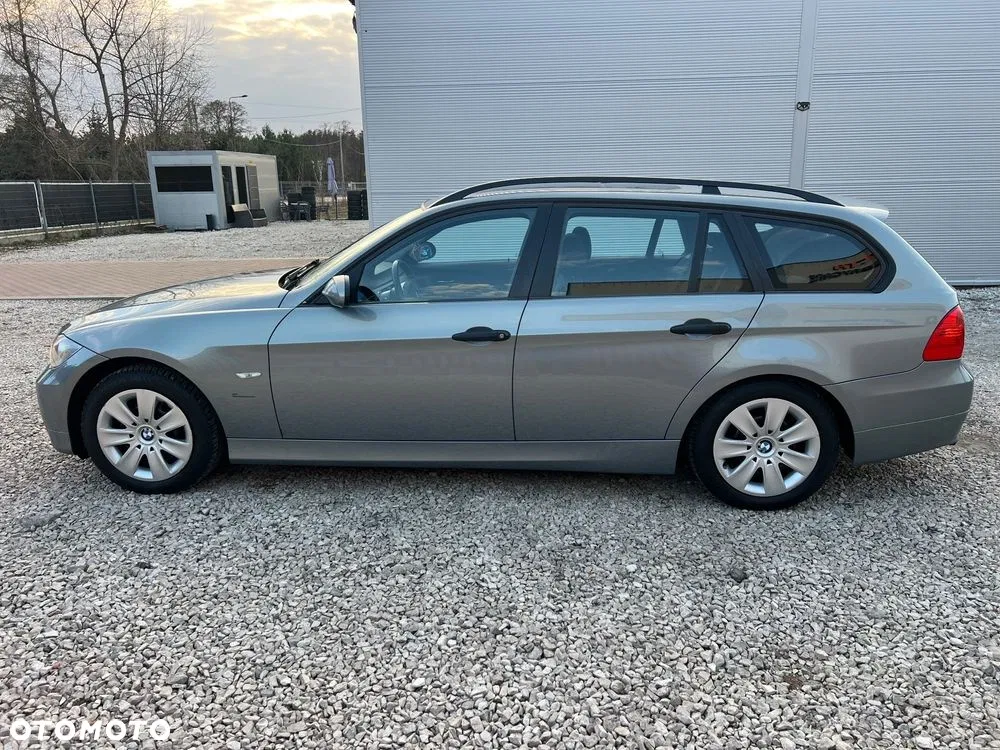 2006 BMW Seria 3, photograph 9