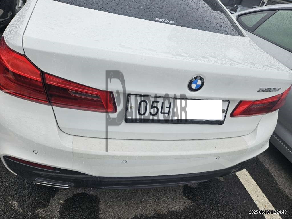 2019 BMW 520d M Sport Package, photograph 5