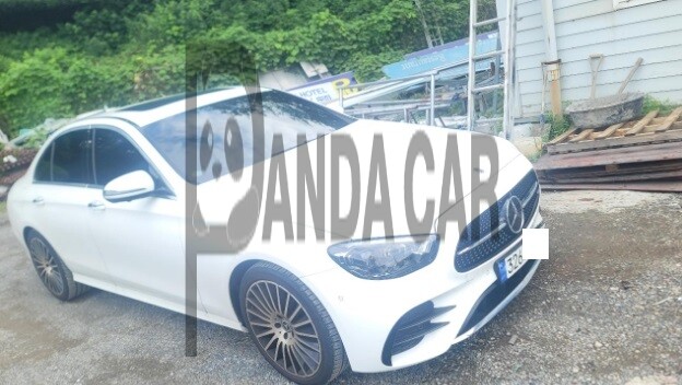 2023 Mercedes-Benz E250, photograph 4