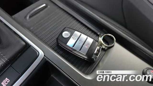 2019 Kia K5 2.0 LPI Rental Car, photograph 2