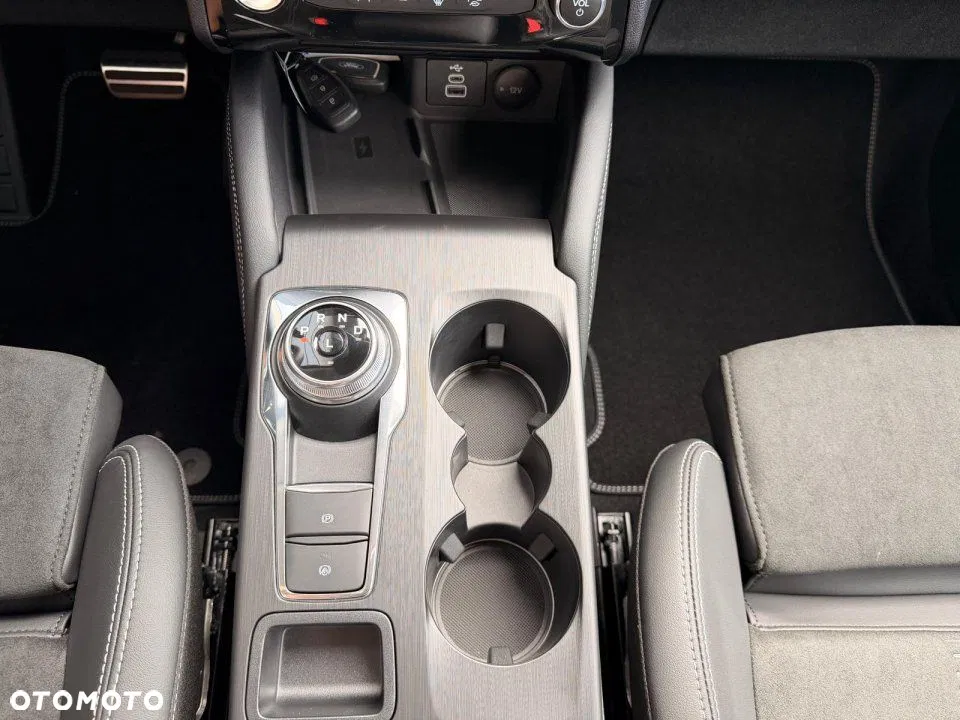 2026 Ford Kuga, photograph 12