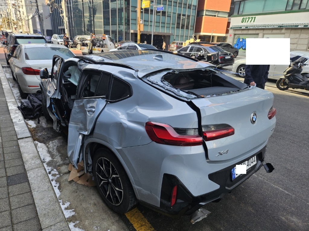 2024 BMW X4 xDrive20i, photograph 4