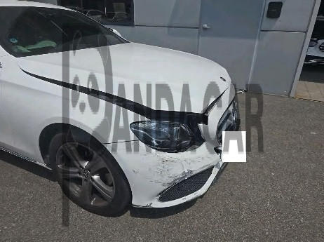 2017 Mercedes-Benz E220 d, photograph 4