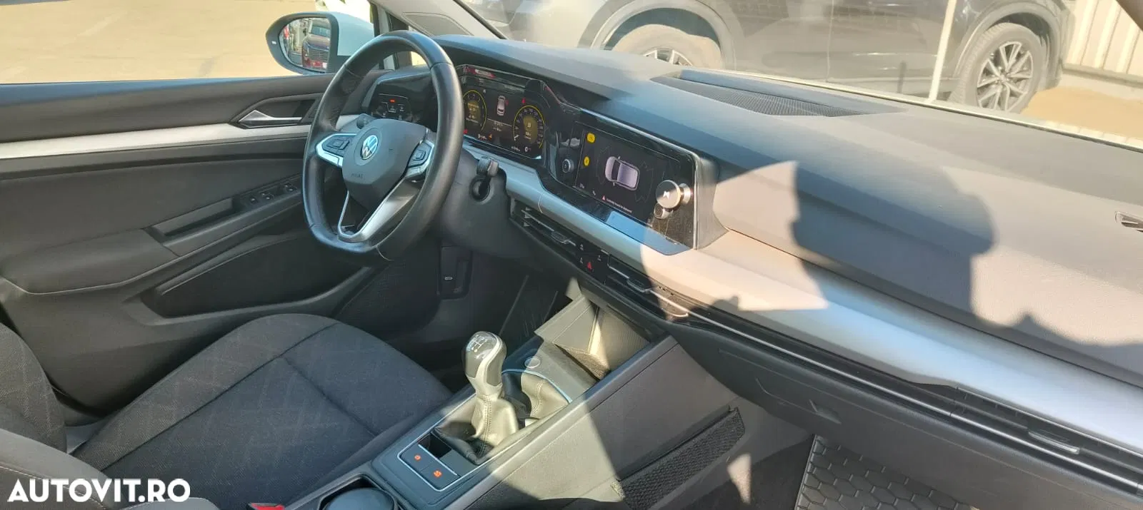2021 Volkswagen Golf 1.0 TSI Life, photograph 11