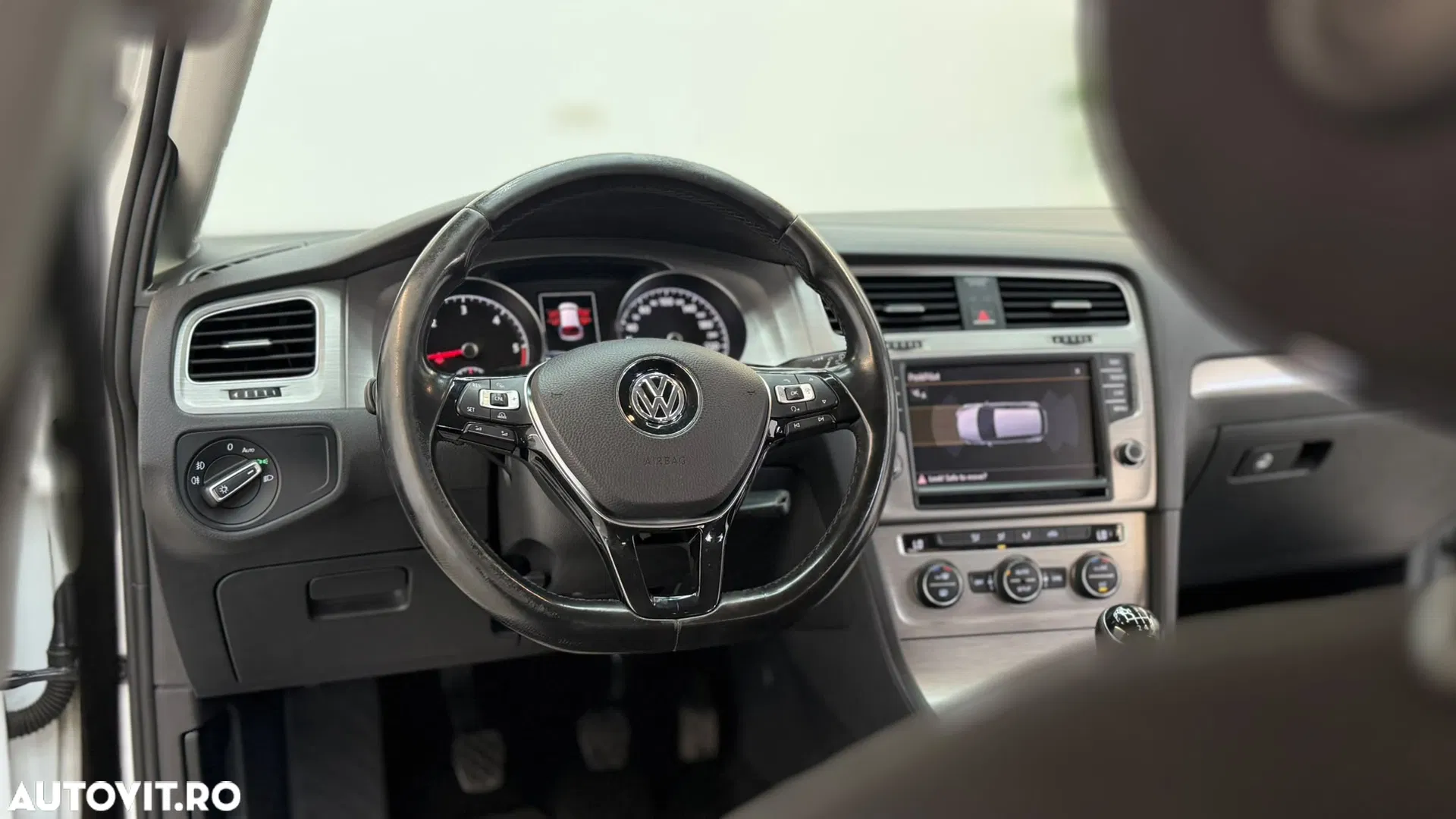 2014 Volkswagen Golf, photograph 5