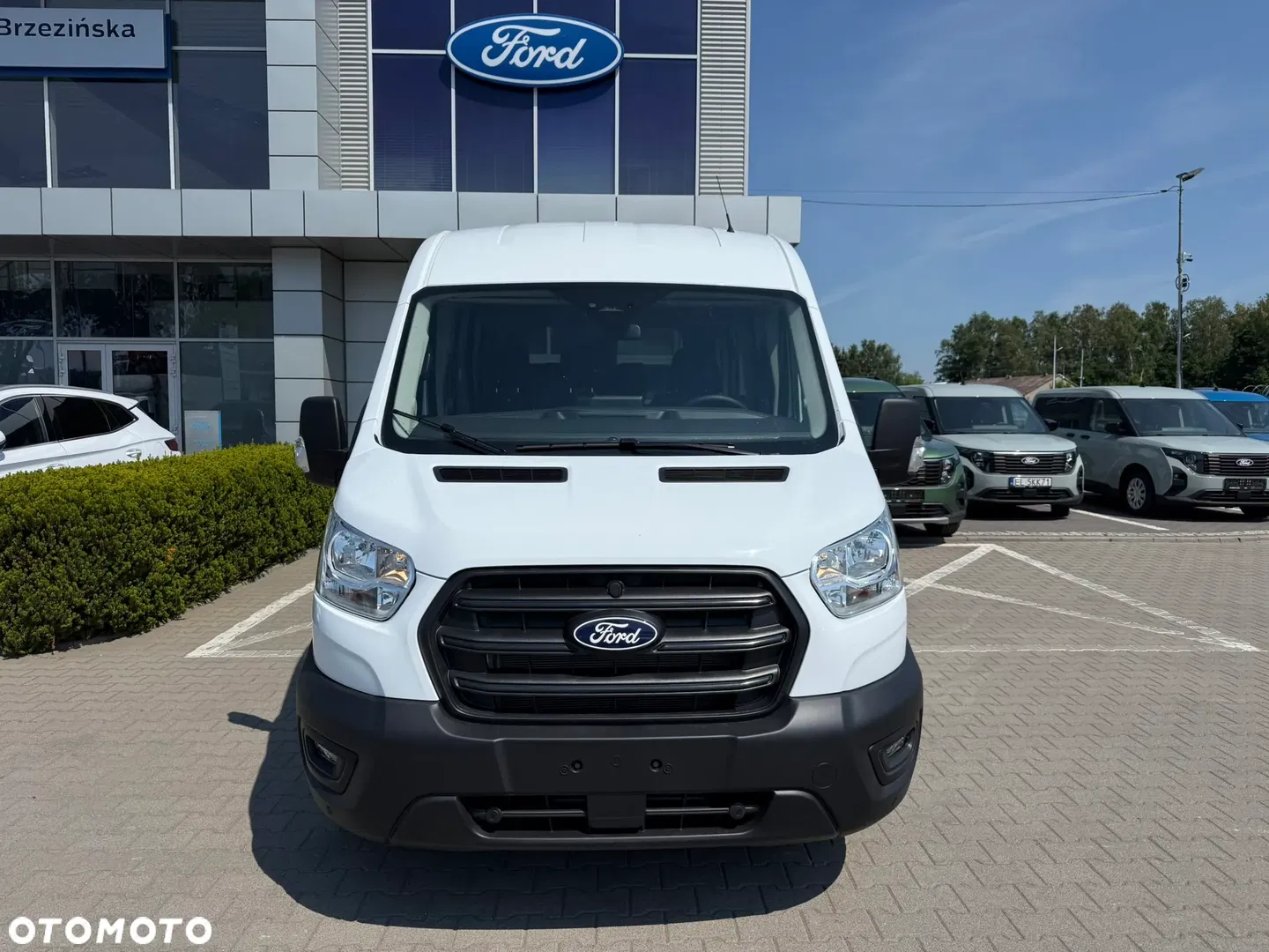 2026 Ford Transit Kombi L3H2 Trend, photograph 3
