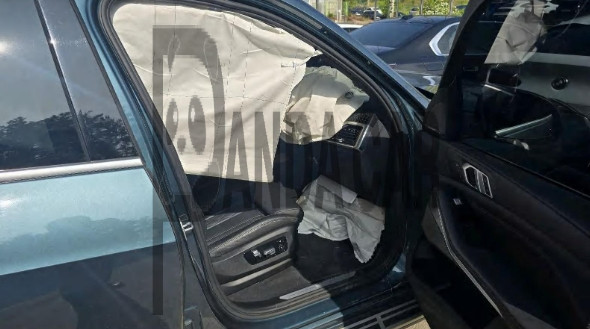 2023 BMW X7 xDrive40d, photograph 3