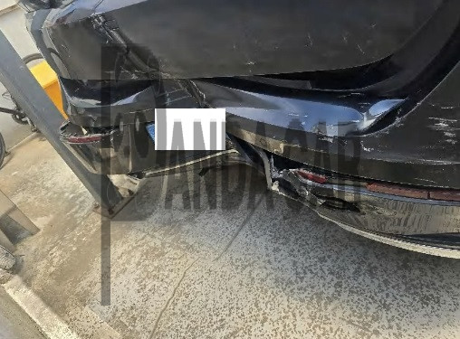 2023 BMW i7 xDrive60, photograph 3