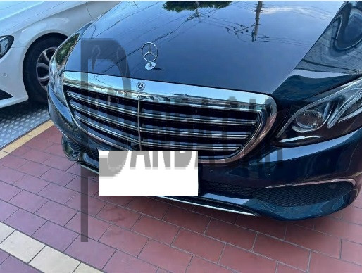 2018 Mercedes-Benz E300 4Matic, photograph 1