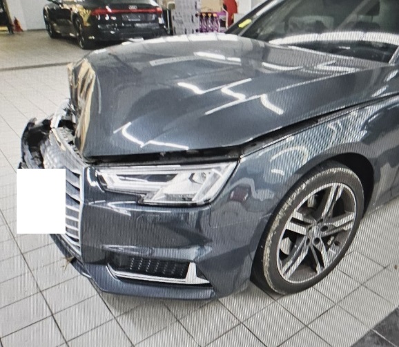 2019 Audi A4 40 TFSI, photograph 2