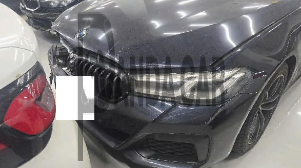 2022 BMW 520i, photograph 1