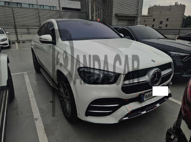 2023 Mercedes-Benz GLE400 d 4MATIC Coupe, photograph 3
