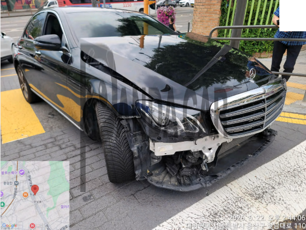 2019 Mercedes-Benz E300, photograph 5