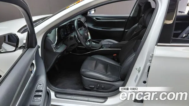 2021 Hyundai Grandeur 2.5, photograph 6