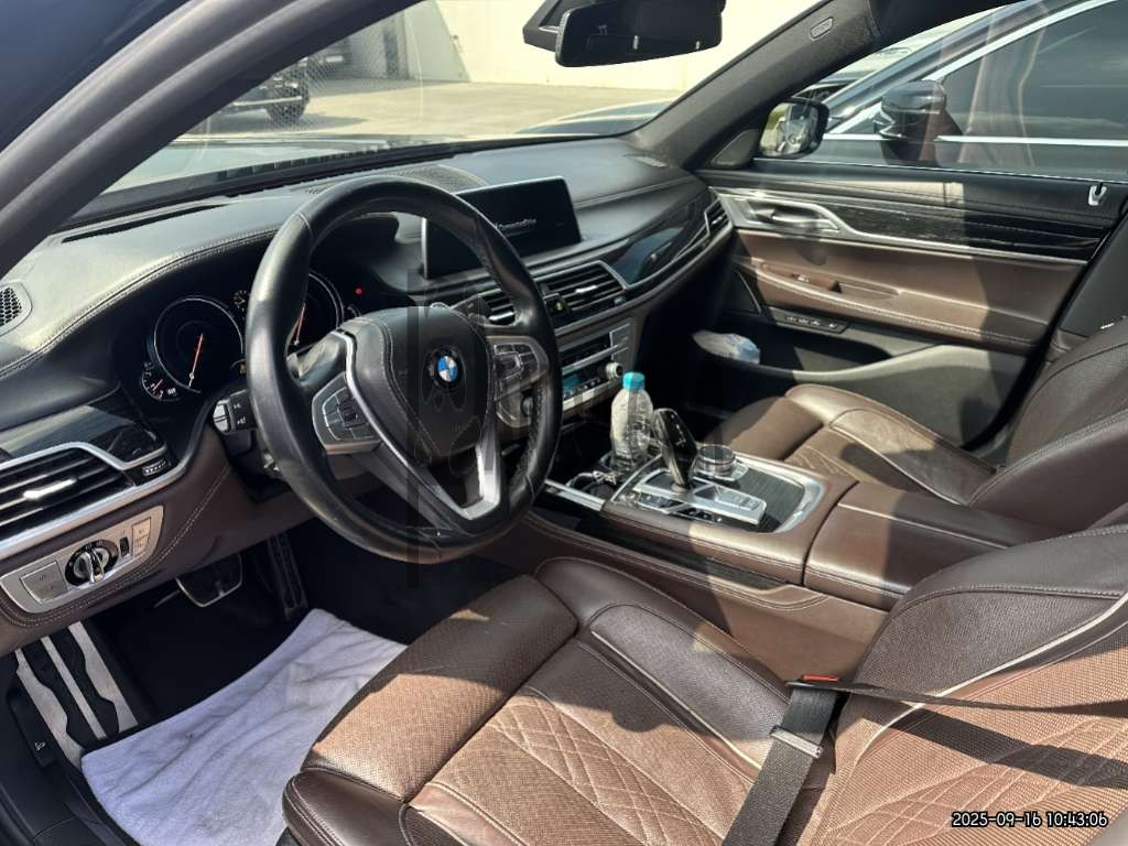 2018 BMW 740Ld xDrive WLTP, photograph 3