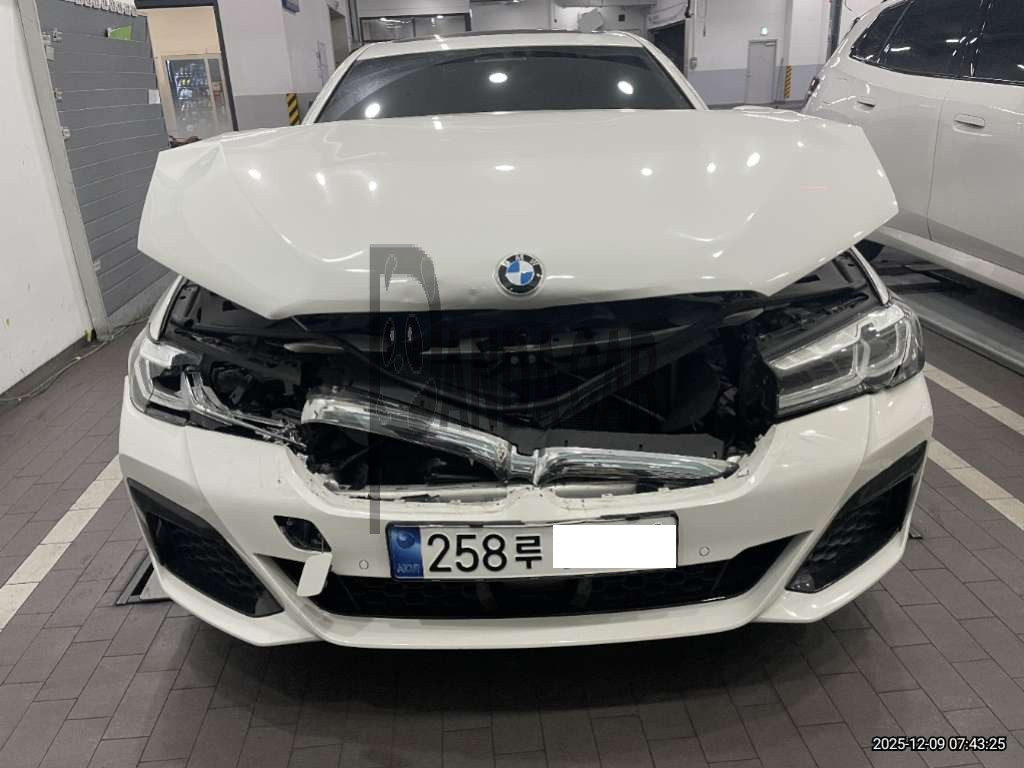 2023 BMW 520i, photograph 1