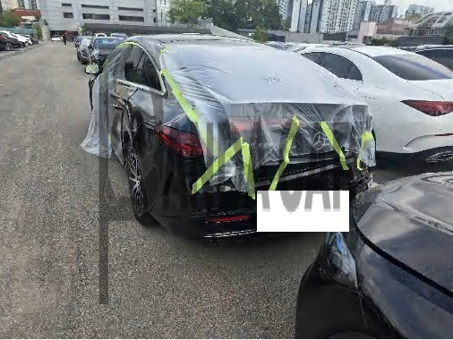 2023 Mercedes-Benz EQS450 4MATIC, photograph 4