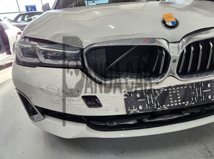 2021 BMW 530e, photograph 3