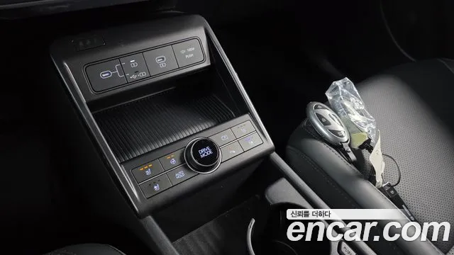 Hyundai Kona Gasoline 2.0 2WD — photo 1 of 30