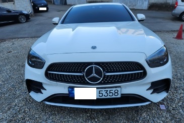 2023 Mercedes-Benz E250, photograph 2