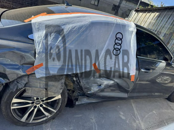 2022 Audi A6 40 TDI quattro, photograph 2